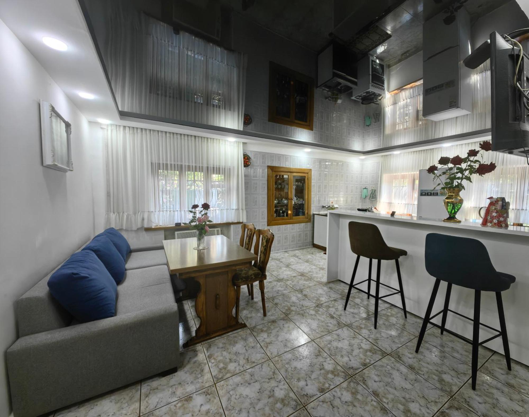 Guest House Metreveli Street 19 Khashuri 外观 照片